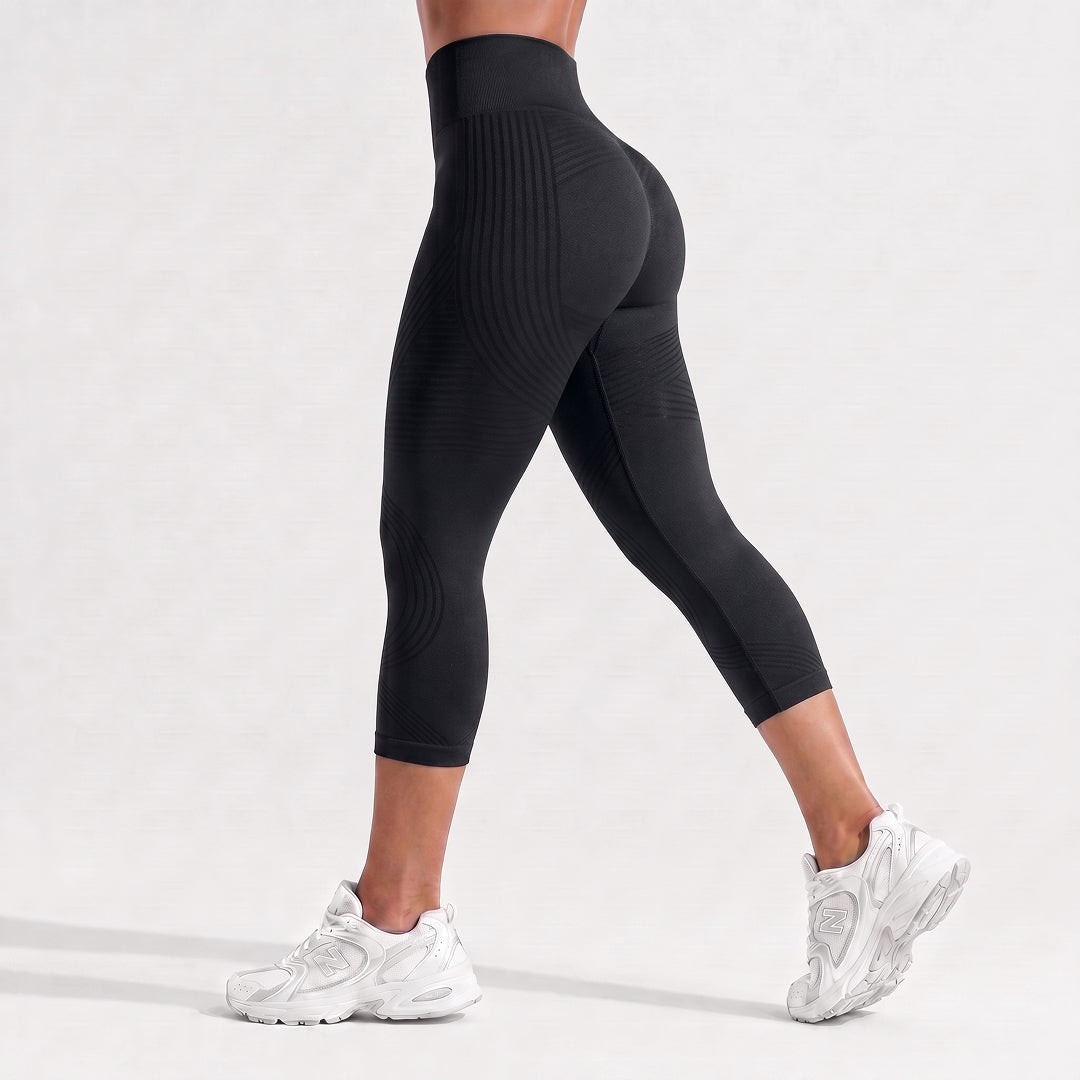 Ribbed Squat-Proof Capri Leggings