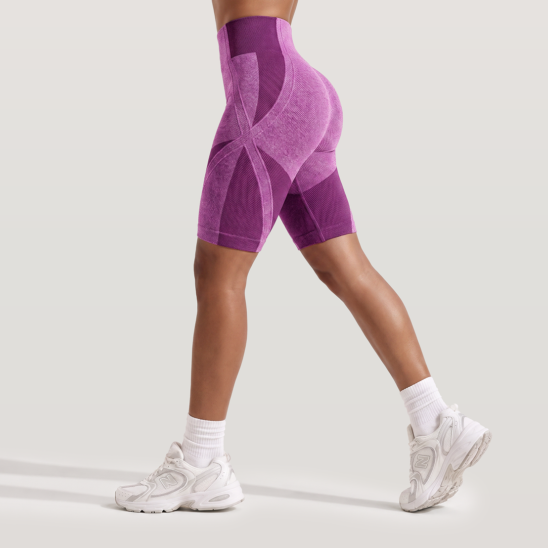 Contour &  Compression Short 8''