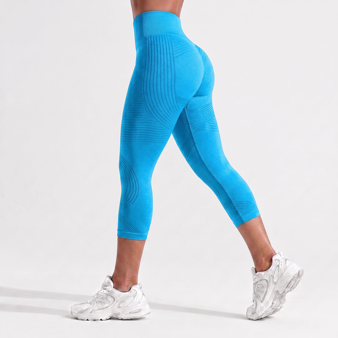 Ribbed Squat-Proof Capri Leggings